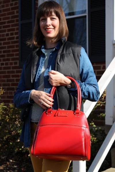 Que porter avec style avec un sac rouge