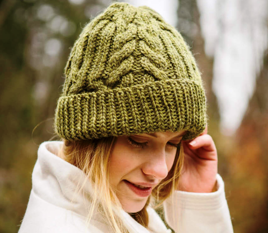 Comment tricoter un chapeau. Chapeau pour femmes, hommes, enfants. Modèles de tricot