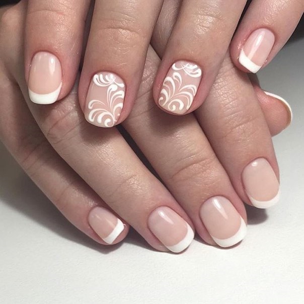 Jaqueta branca nas unhas. Idéias para desenhos, designs de manicure francesa