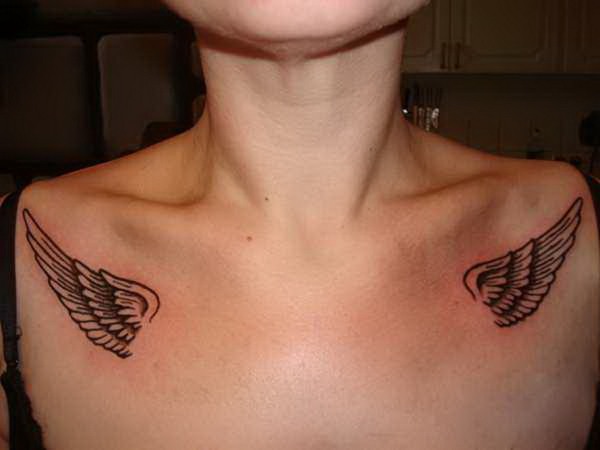 Tattoo Wings (aripă) pe spate - adică pentru fete și bărbați. O fotografie