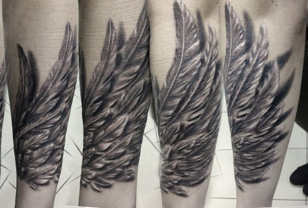 Tattoo Wings (aripă) pe spate - adică pentru fete și bărbați. O fotografie