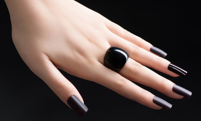 Gel vernis pour ongles courts - nouvelles idées, design, photo: français, oeil de chat, belle manucure lune