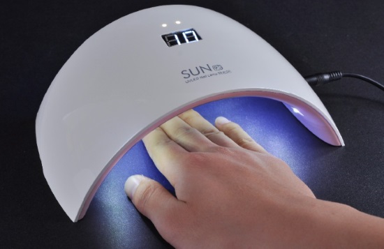 As melhores lâmpadas para secar unhas para manicure, goma laca: tabletop, ultravioleta, Led, como usar