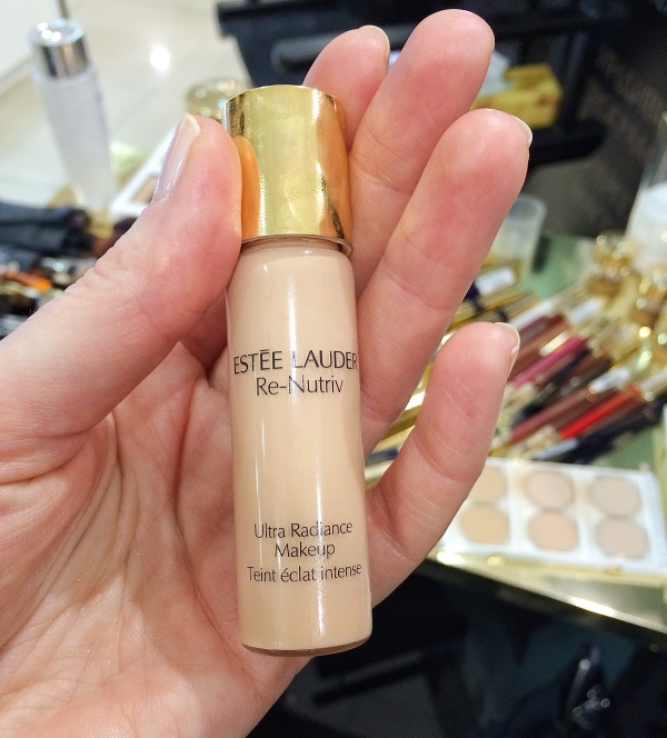 Crema de față Estee Lauder (Estee Lauder) - înseamnă a lupta împotriva ridurilor după 30, 40, 50 de ani