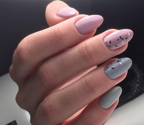 Manicure cinza-rosa. Fotos, novidades. Tendências de design de moda em 2024: francês, com glitter, strass, gradiente, goma laca, listras