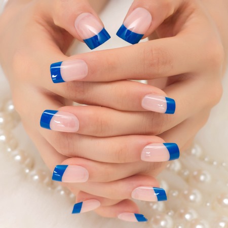 Manicure francesa com um padrão. Fotos, cores da moda e ideias de design 2024