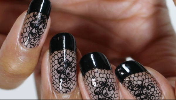 Manicure com verniz preto.Fotos, ideias de design com strass, brilhos, fricção, com ouro, prata