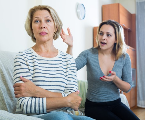 Mots de gratitude à maman de fille touchante aux larmes, belle, sincère, douce, félicitations et souhaits