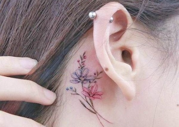 Desenhos de tatuagens para meninas. Pequeno, geométrico, lindo. Lobo, raposa, flores, corujas, hieróglifos