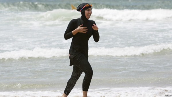 Costum de baie musulman burkini. Modele, fotografii, prețuri, de unde să cumpăr în Moscova, Makhachkala, Sankt Petersburg, Kazan