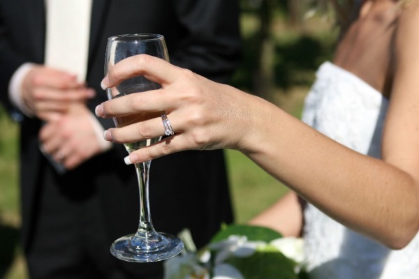 Un cadeau pour une sœur pour un mariage est original, le meilleur d'un frère, un cadeau inhabituel, que faire de vos propres mains. Idées, photos