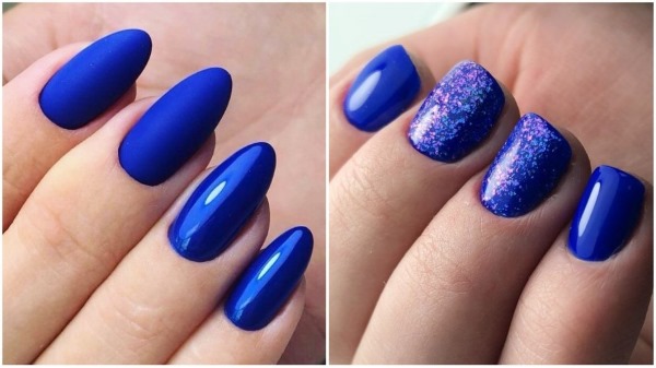 Desenhos de manicure em azul. Foto dos novos produtos 2024 com esmalte gel, francês, com brilhos, esfregando, um padrão nas unhas