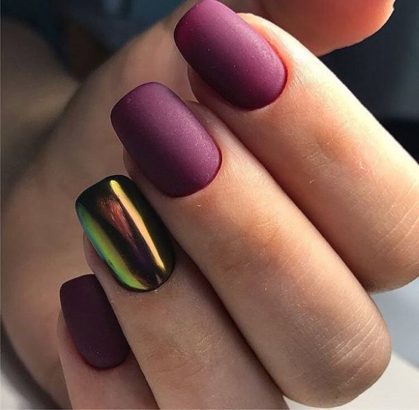 Manicure roxa para unhas curtas. A combinação de cores, fotos, novos itens 2024 polonês gel