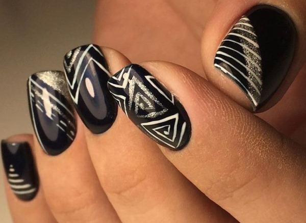 Desenhos de manicure em preto. Fotos, ideias 2024 para unhas curtas e compridas