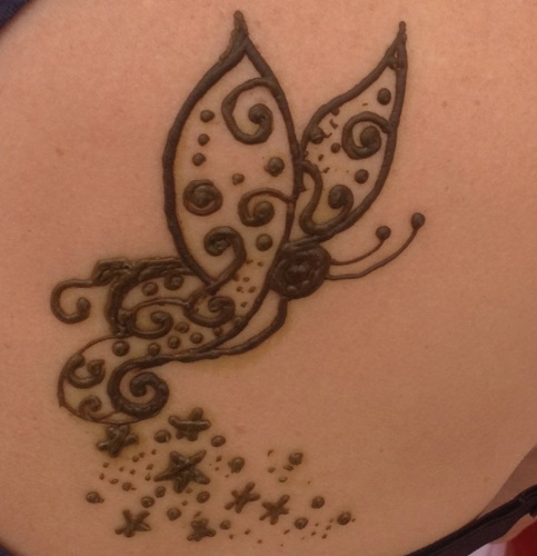 Tatuagem de borboleta. Significado para meninas, fotos, desenhos na parte inferior das costas, braço, papa, pescoço, perna, ombro