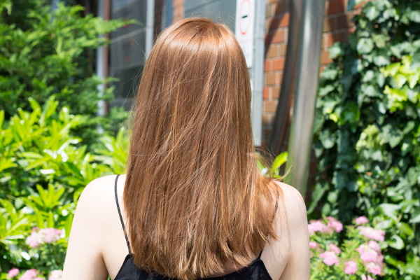 Cabelo caramelo escuro. Fotos, tintas, que combinam com olhos castanhos, verdes, azuis