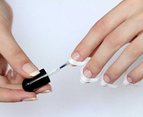 Linda manicure em unhas curtas. Foto, como fazer, ideias de design