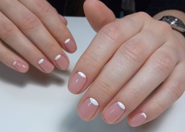 Linda manicure em unhas curtas. Foto, como fazer, ideias de design