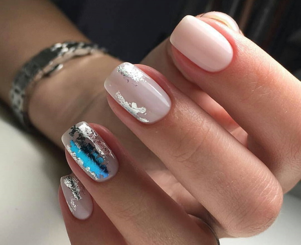 Linda manicure em unhas curtas. Foto, como fazer, ideias de design