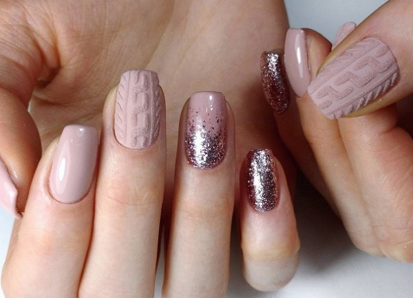 O design das unhas é leve e bonito. Foto, como fazer uma manicure com esmalte gel, goma laca