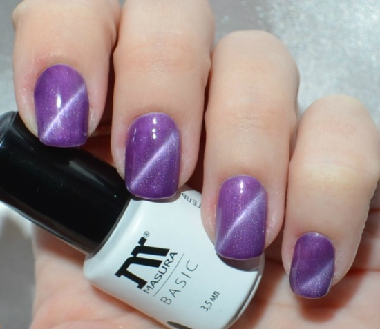 Manucure lilas avec rose, argent, avec strass, verre brisé, dégradé