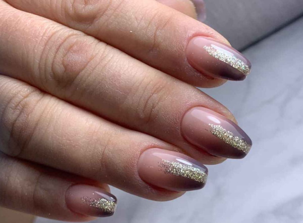 Manicure francesa com fricção. Fotos, tendências da moda, novos itens 2024