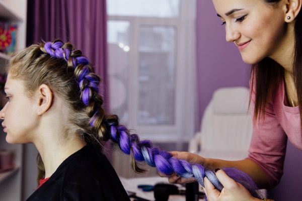 Como tecer kanekalon em seu cabelo. Foto, vídeo tutoriais passo a passo