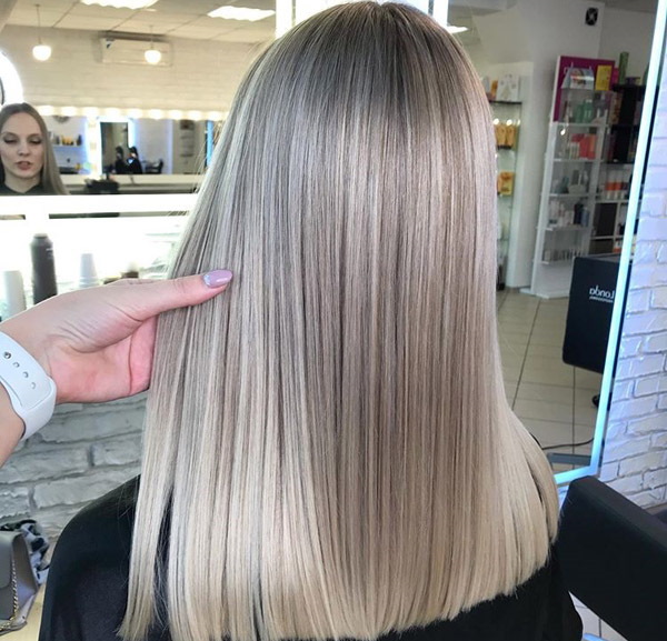 Couleur de cheveux blond cendré. Photos avant et après coloration, peinture